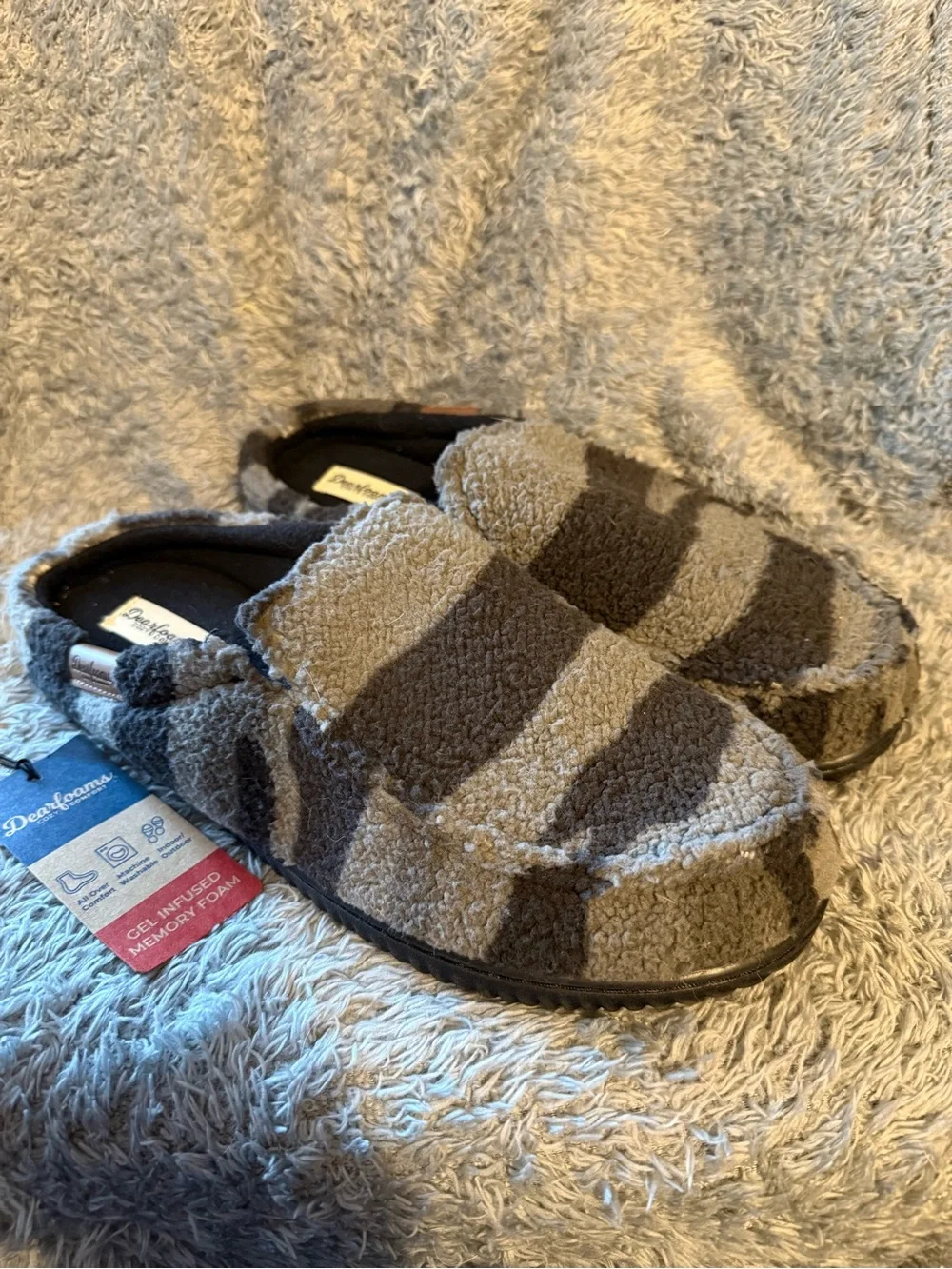 Dearfoams Men’s Gray Striped Sherpa Slip-On‎ Loafers 9-10 New